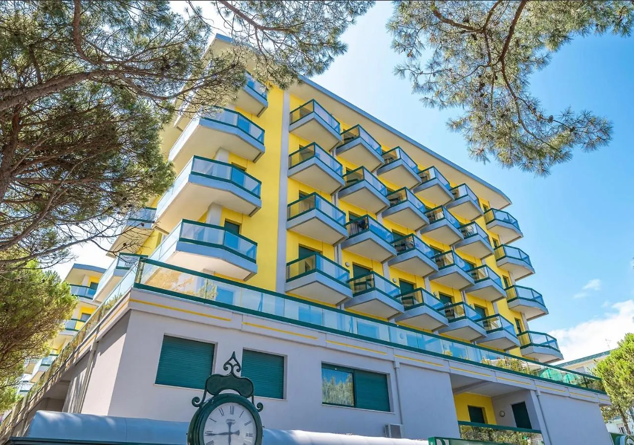 Costa Del Sol Family Apartments-Carraro Immobiliare Jesolo إيطاليا
